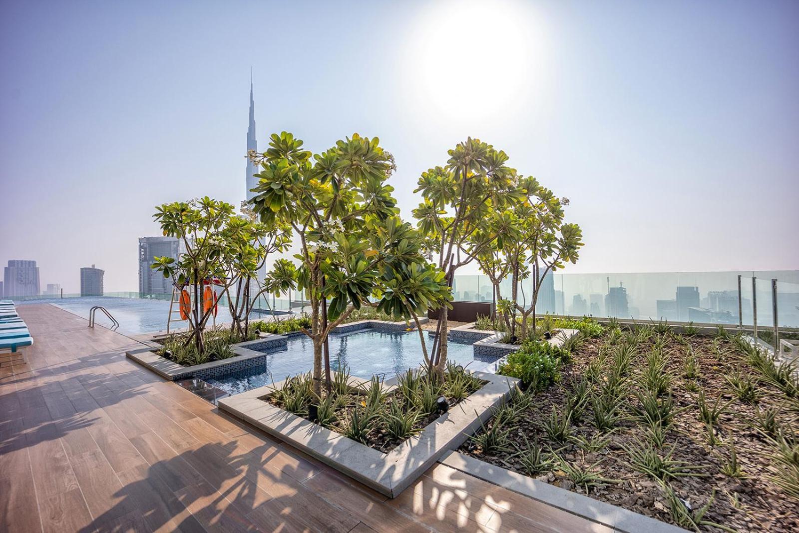 Luxury In Paramount Midtown