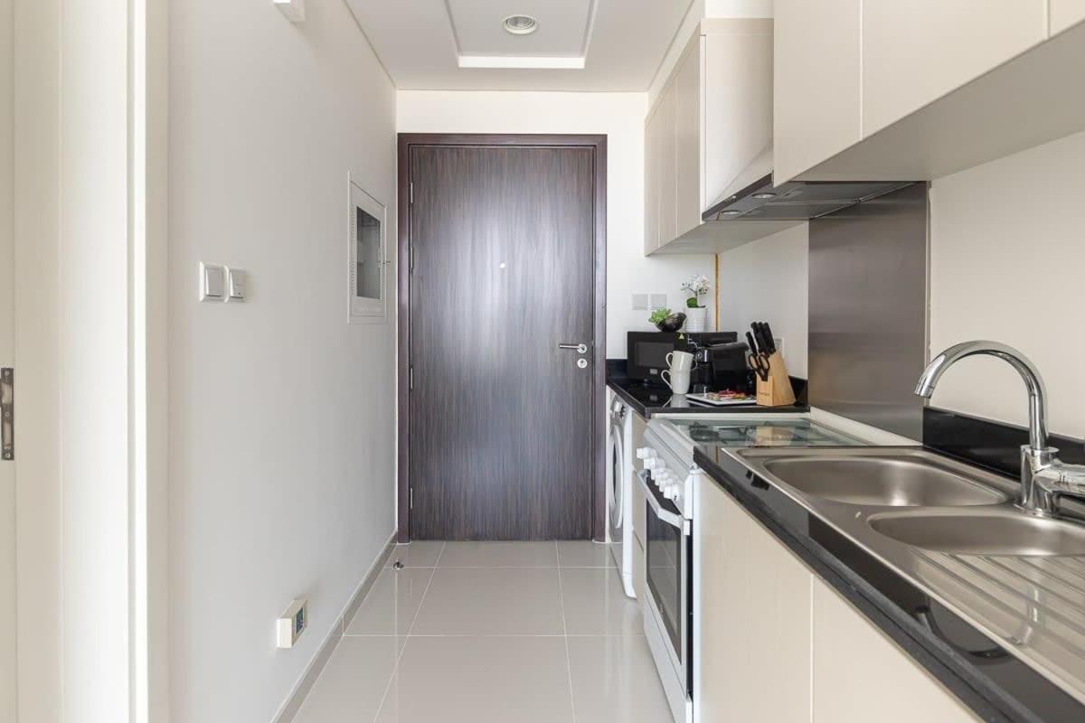 Frank Porter - Carson Tower C Dubai
