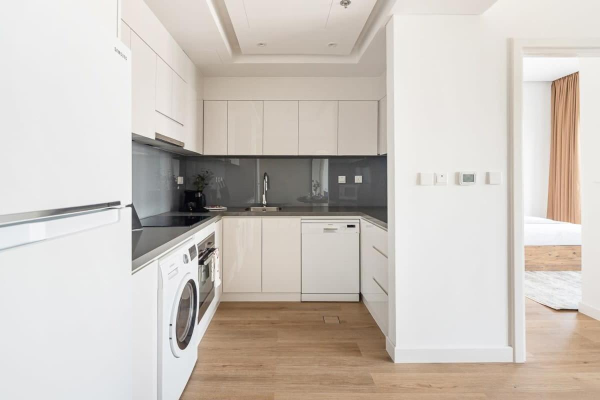 Apartment Frank Porter - Bay Tower 1