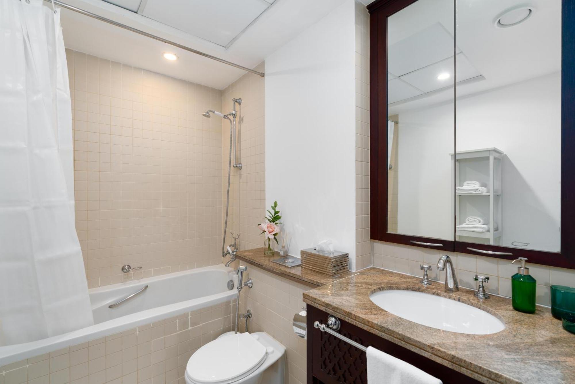 Ultimate / 4 Beds / Burj Khalifa And Opera View Apartment