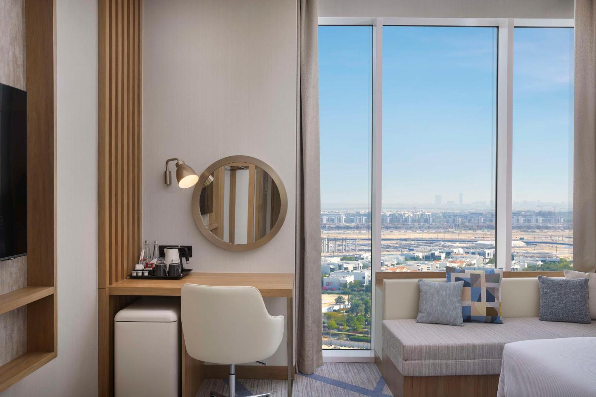 Hilton Garden Business Bay Hotel Dubai