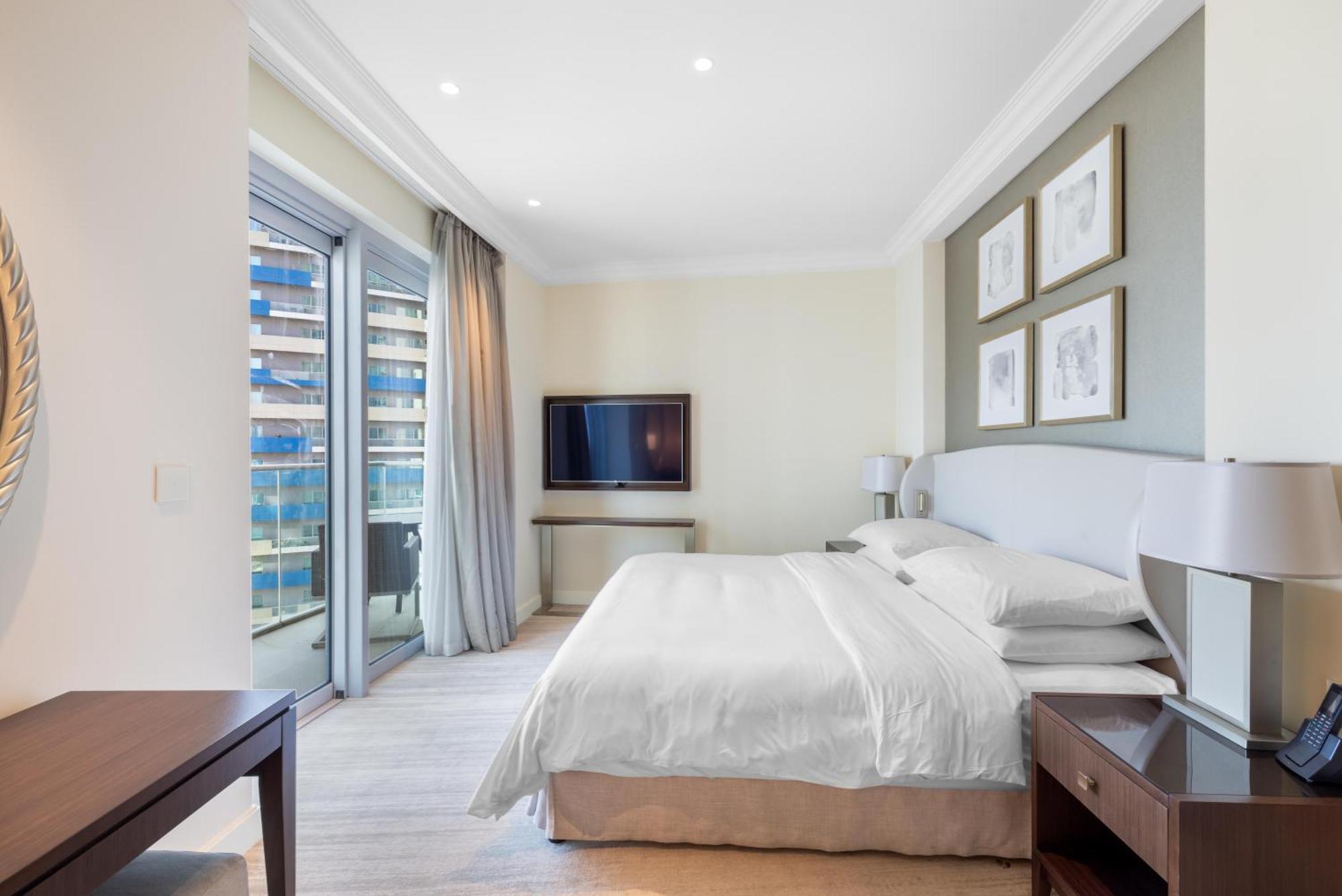 The Address Fountain Views 2 Bedroom With Burj Khalifa View And Access To Mall Dubai