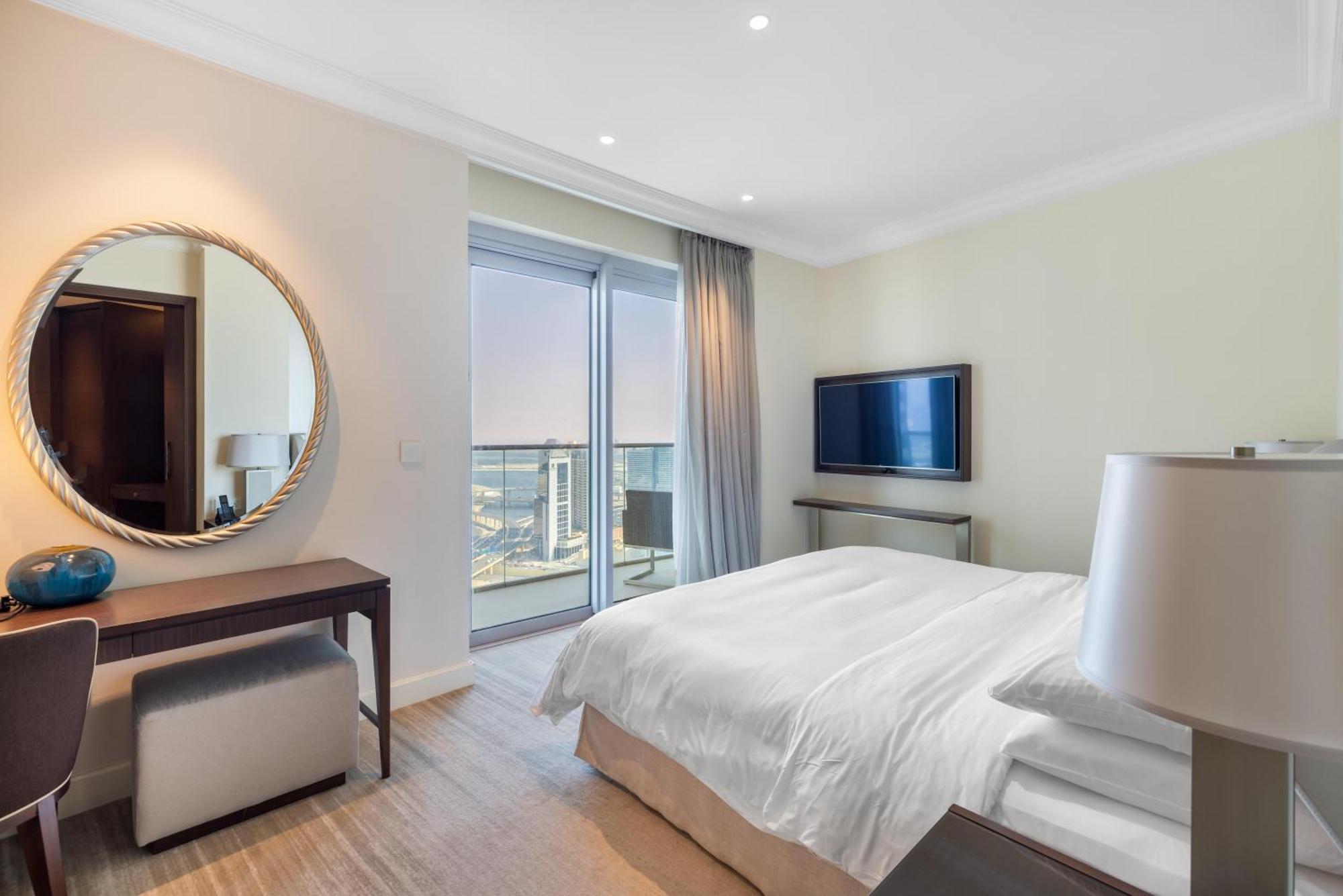 The Address Fountain Views 2 Bedroom With Burj Khalifa View And Access To Mall *