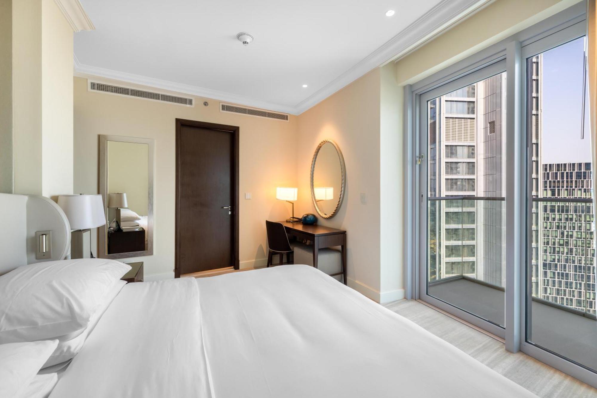 The Address Fountain Views 2 Bedroom With Burj Khalifa View And Access To Mall Apartment