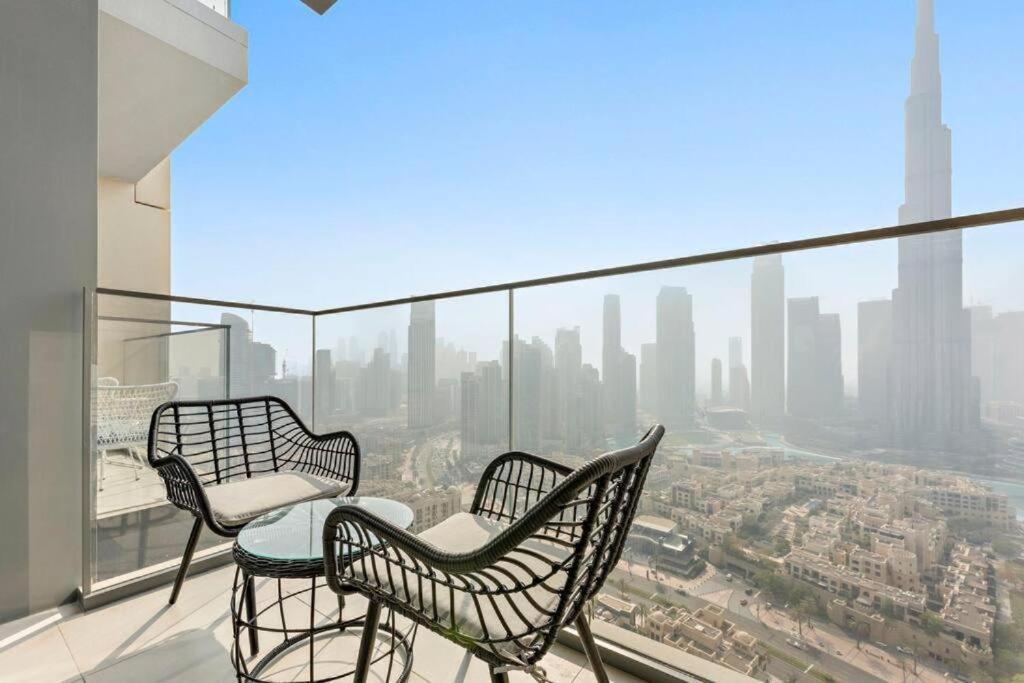 Burj Royale - Burj Khalifa View - 4m Walk To Mall Apartment Dubai