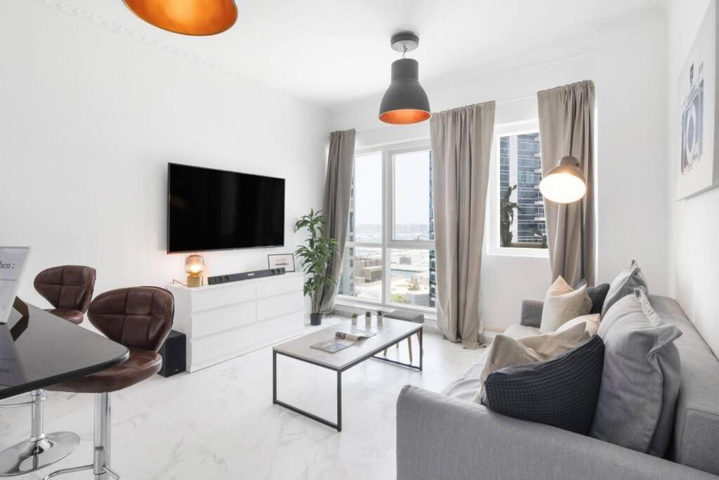 First Class 1br Modern And Spacious