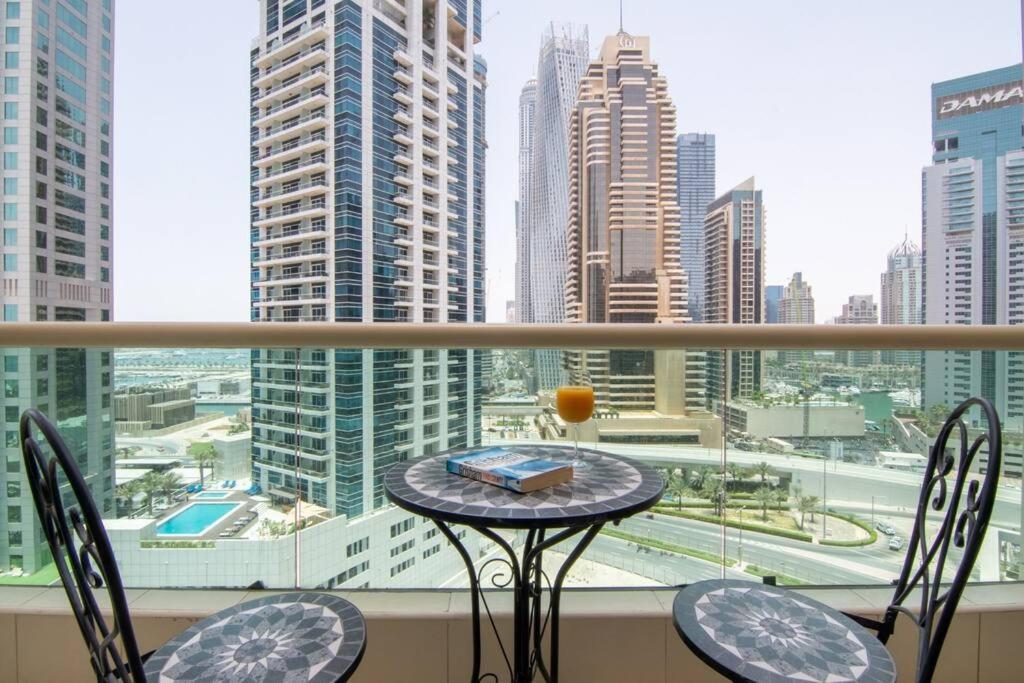 First Class 1br Modern And Spacious Apartment *