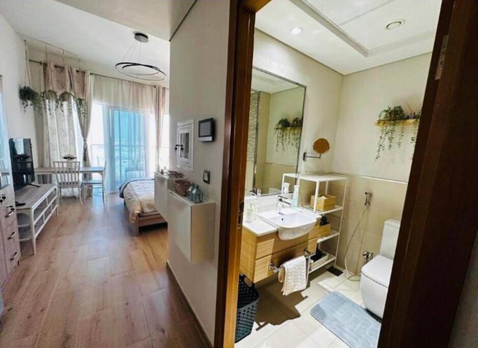 Apartment Azizi Aura 1013
