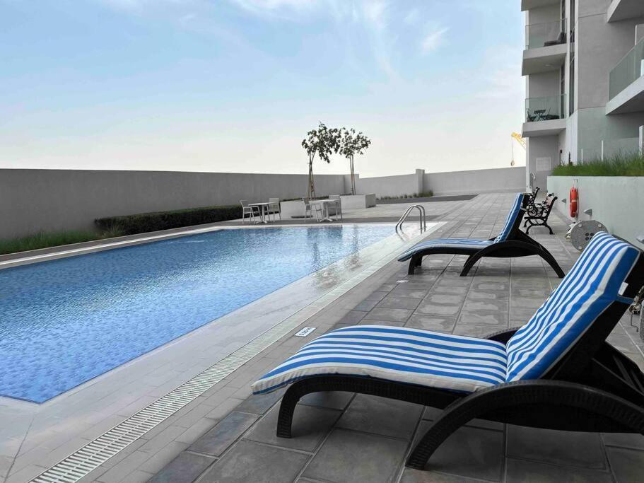 Azizi Aura 1013 Apartment Dubai