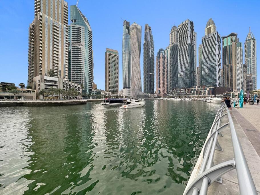 First Class 2br Modern And Stylish Apartment Dubai