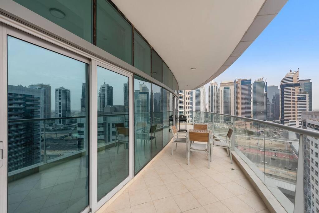 First Class 2br Modern And Stylish Apartment Dubai