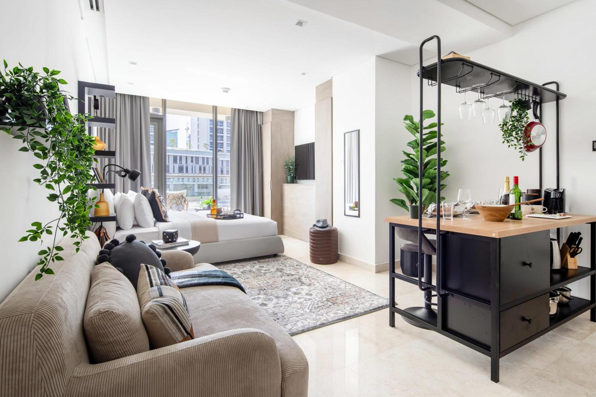Frank Porter - The Sterling East Apartment