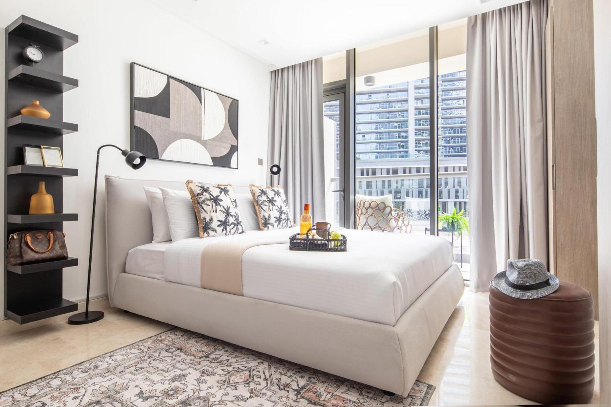 Frank Porter - The Sterling East Dubai