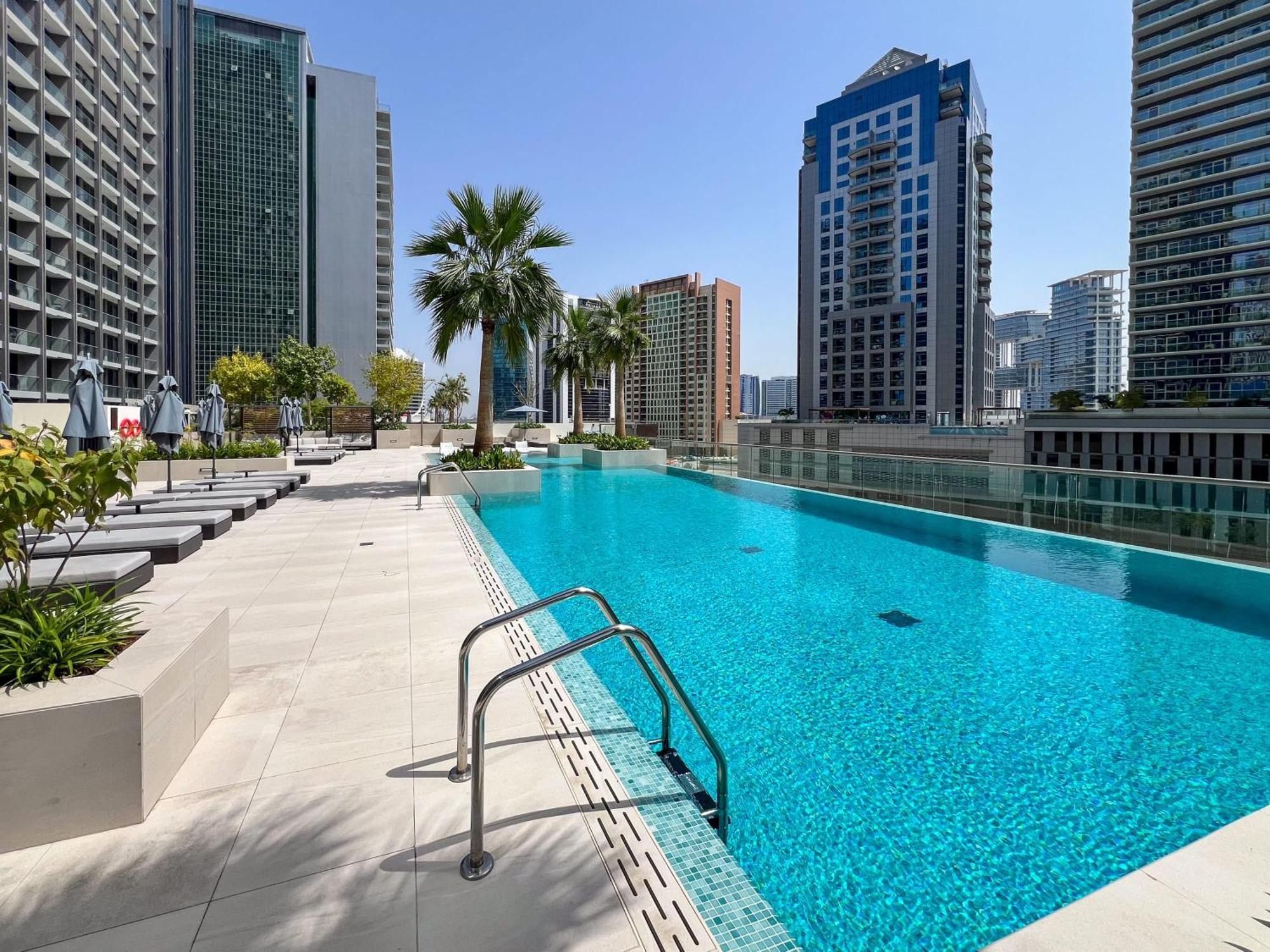 Apartment Frank Porter - The Sterling East Dubai