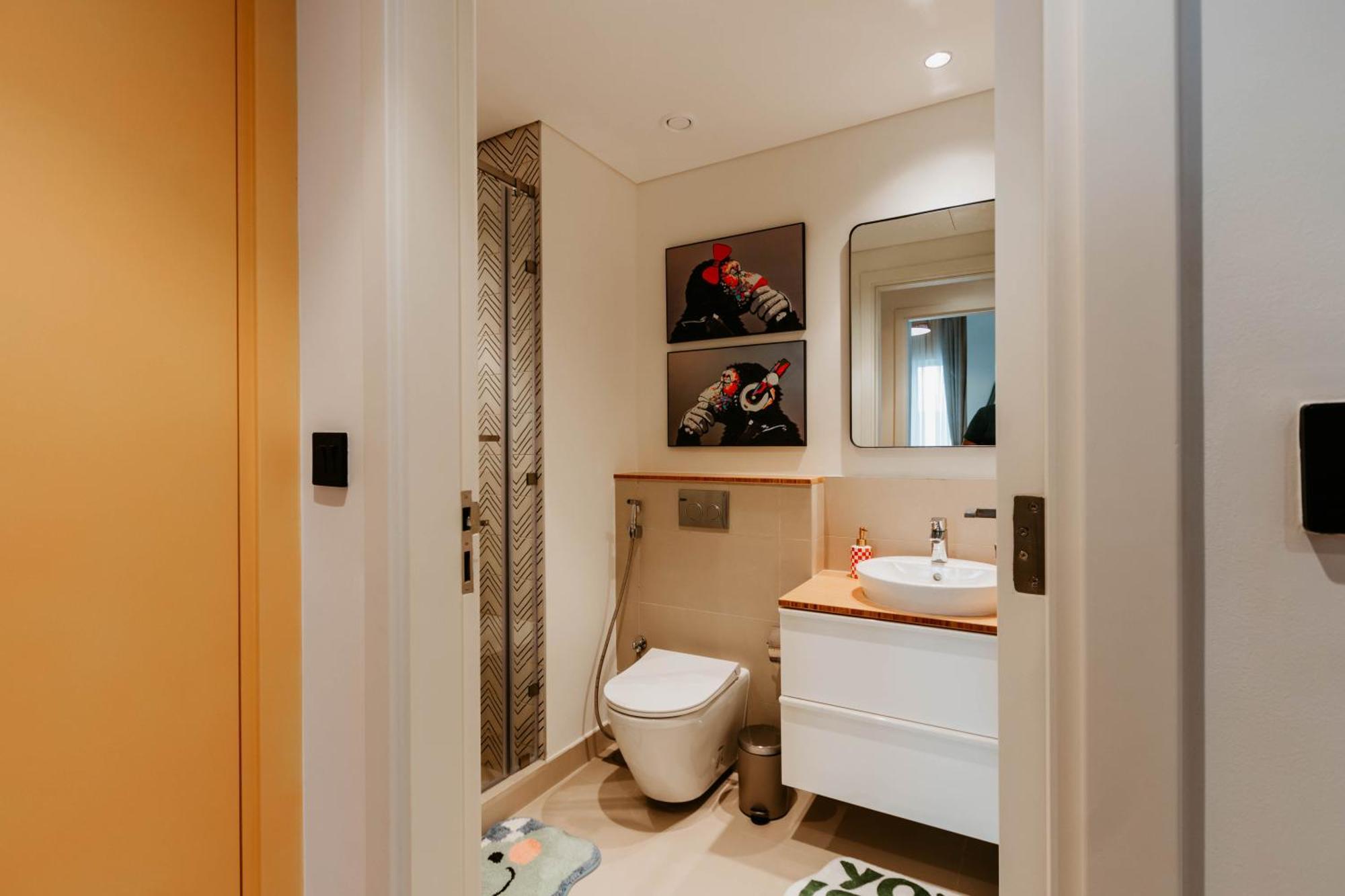 Coolest 1 Bedroom In Hills Close To The Park Dubai