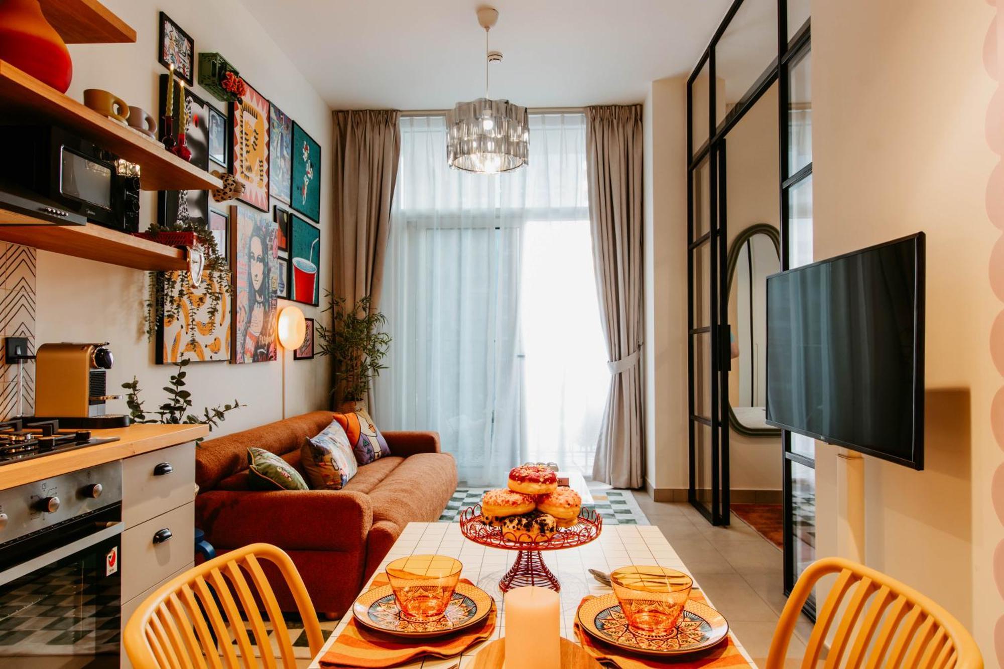 Coolest 1 Bedroom In Hills Close To The Park Apartment Dubai