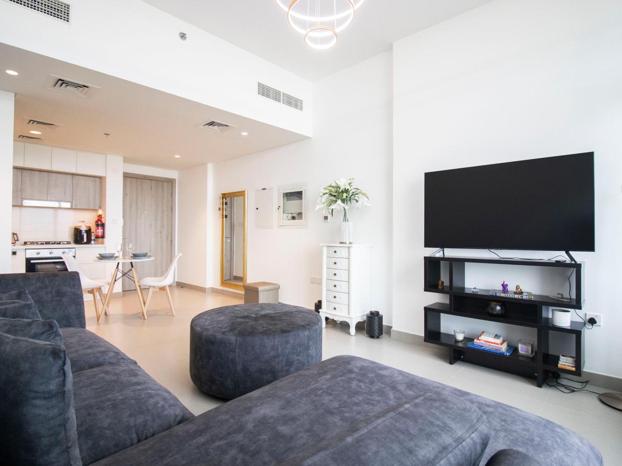 Apartment Luxury 1br Getaway: Steps From Hills Park