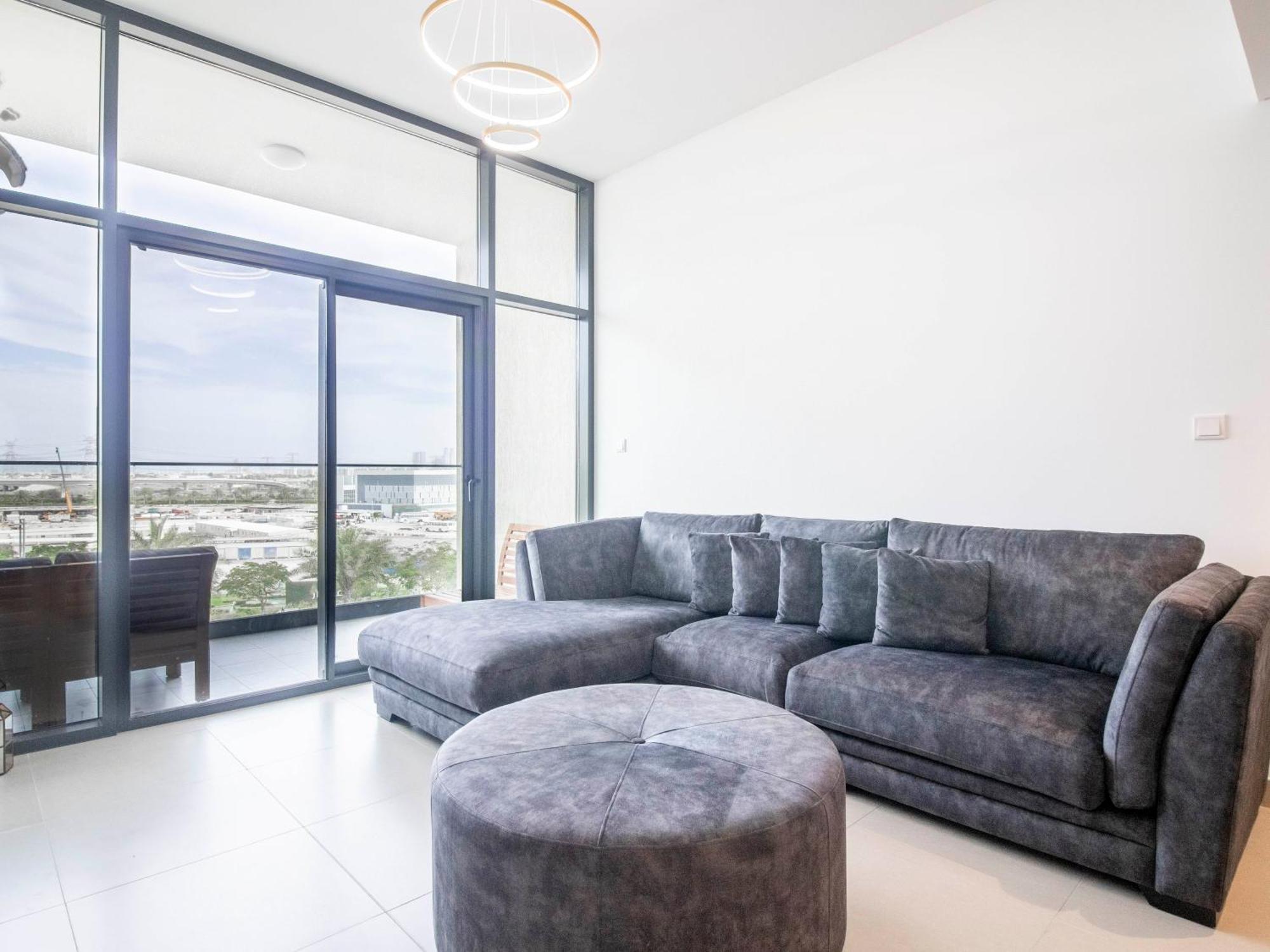 Luxury 1br Getaway: Steps From Hills Park Apartment