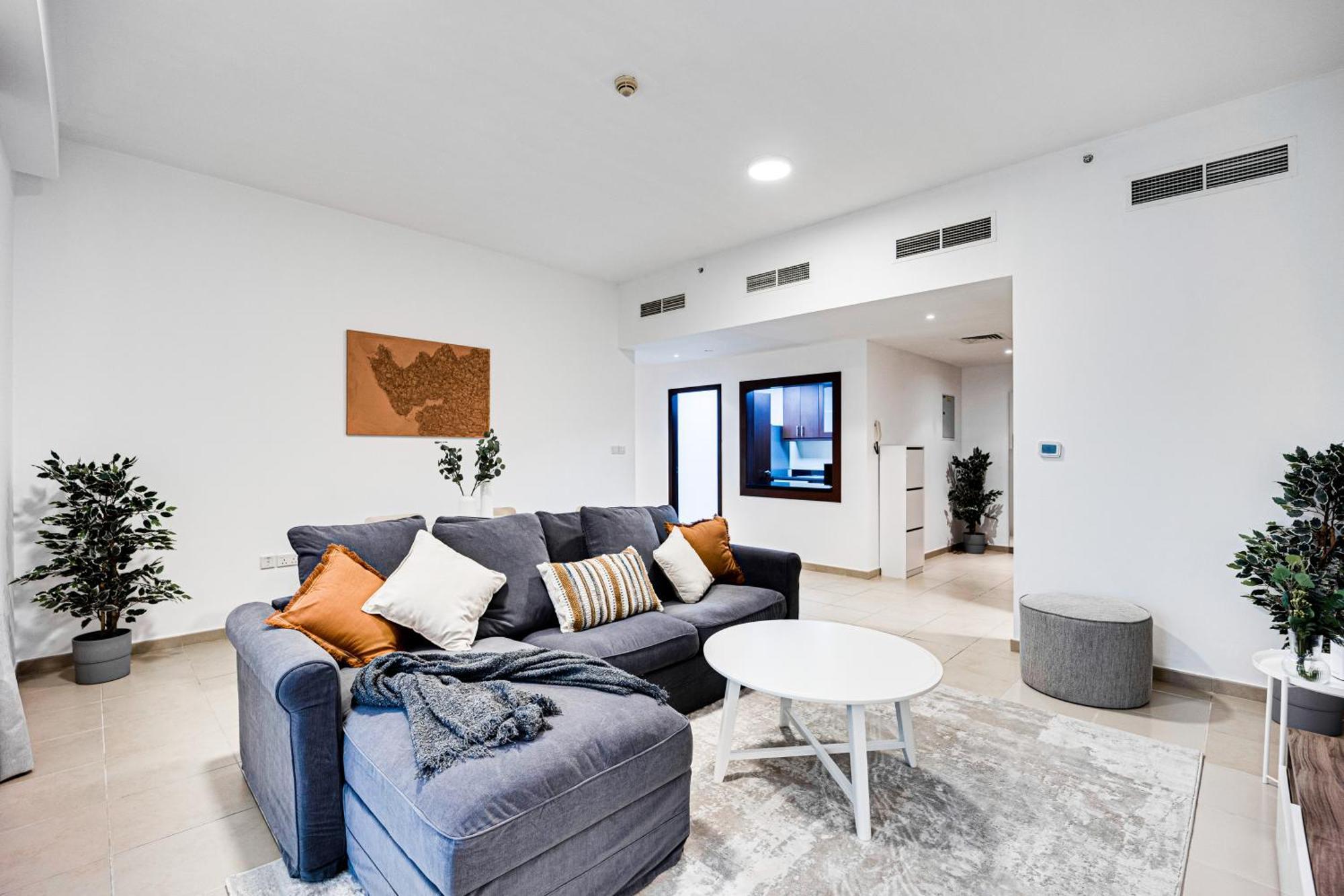 Apartment And Comfy In Jbr Dubai