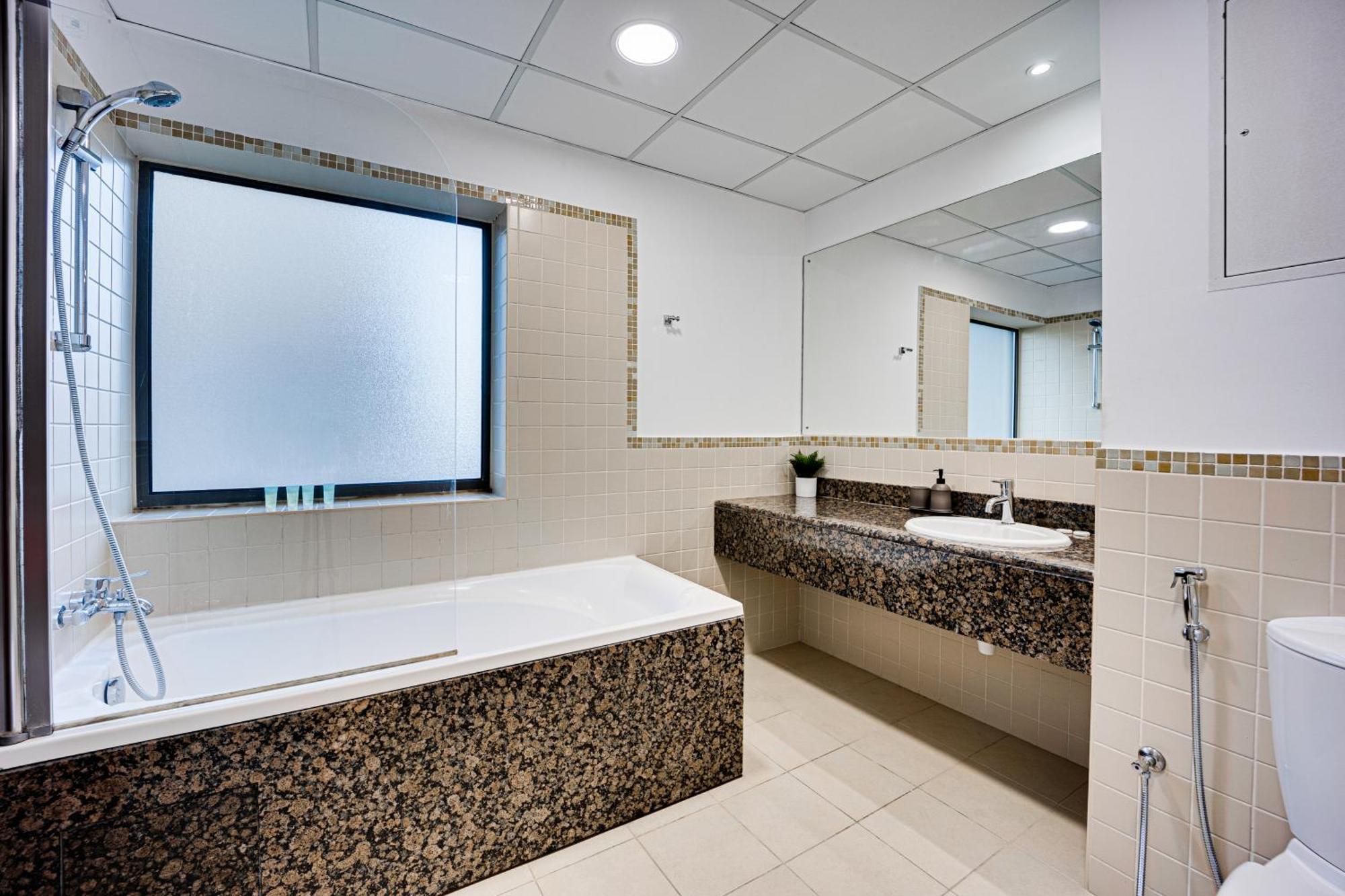 Apartment And Comfy In Jbr Dubai