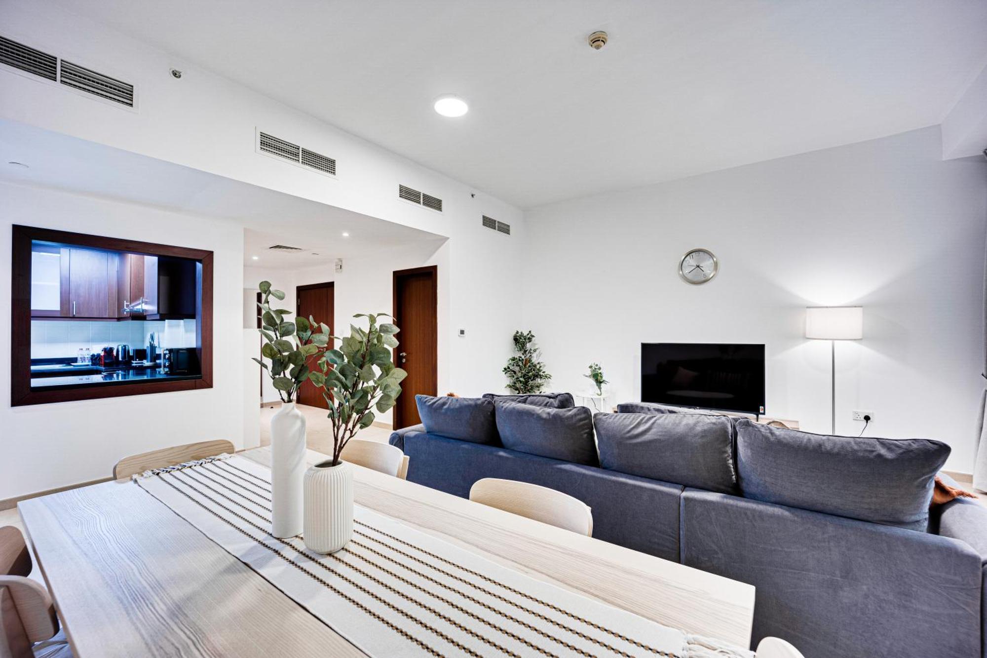 Apartment And Comfy In Jbr