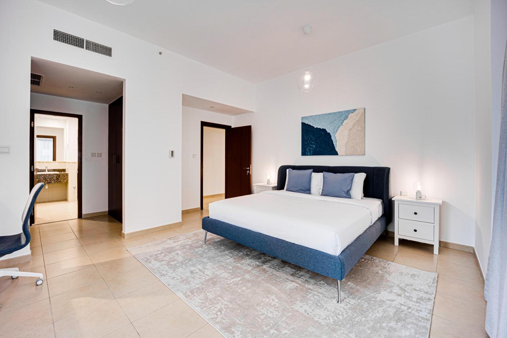 And Comfy In Jbr Apartment Dubai