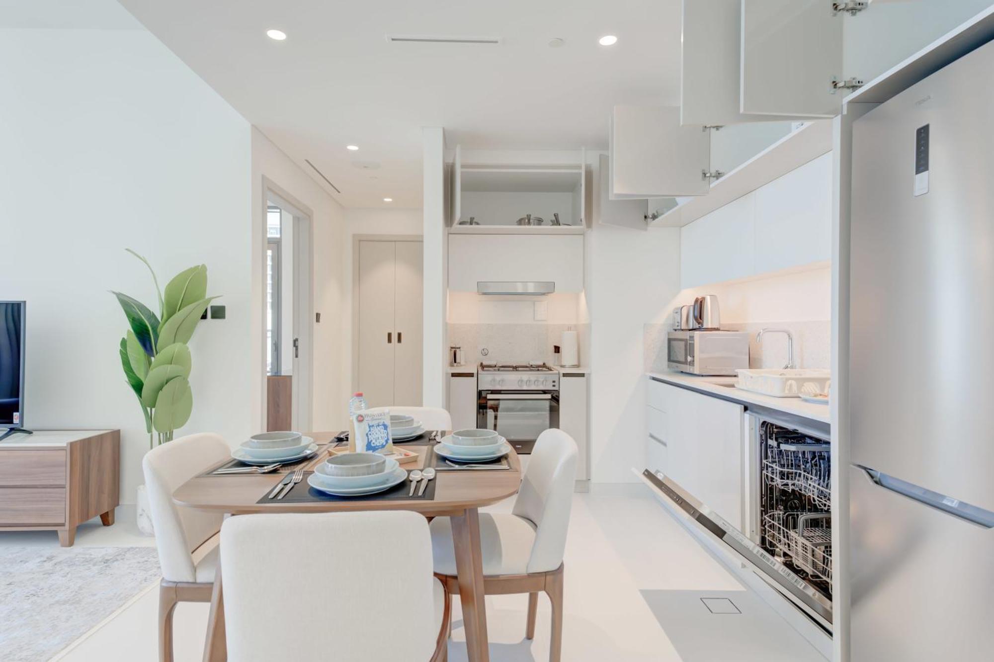 Silkhaus Exquisite Sea View 1bdr At Marina Vista Apartment