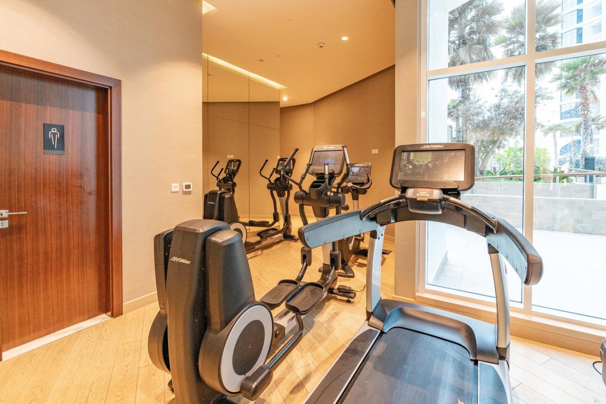 Spacious Luxe Family With Canal & Burj Khalifa View