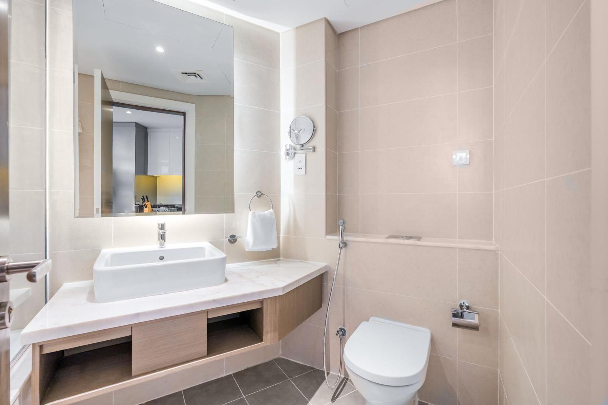 Apartment Spacious Luxe Family With Canal & Burj Khalifa View *