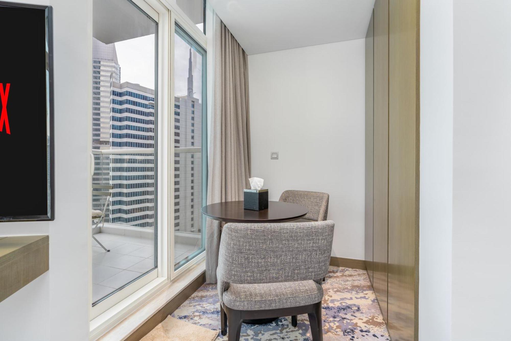 Spacious Luxe Family With Canal & Burj Khalifa View Apartment Dubai