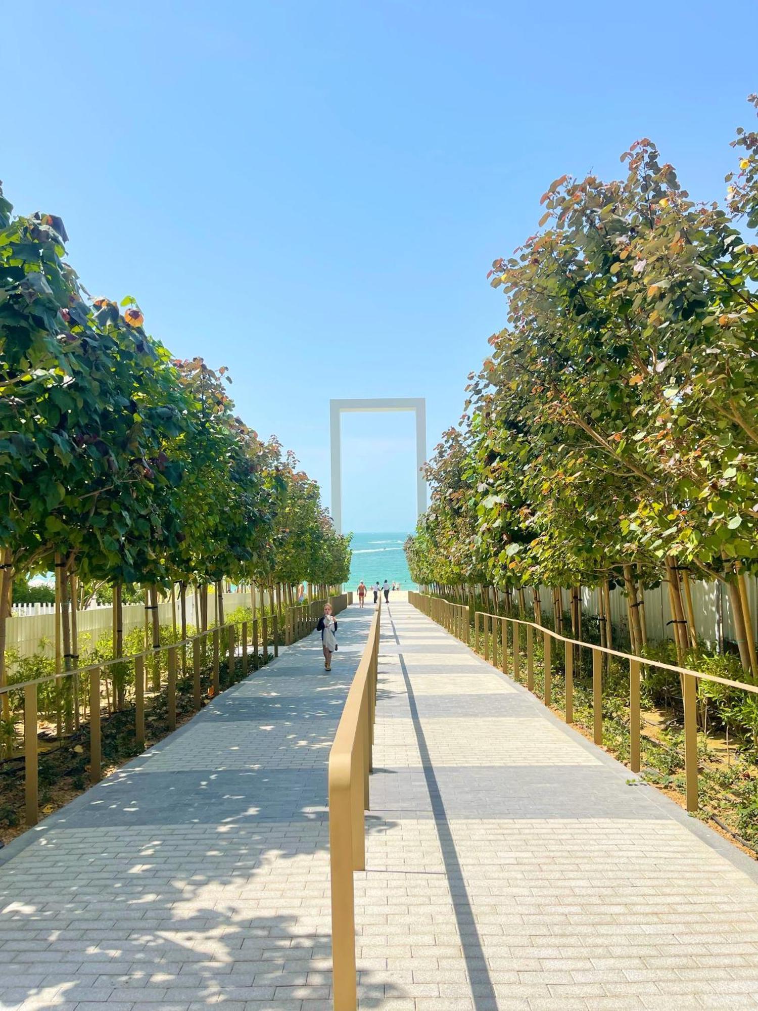 Seaview 3king Bed- Private Beach * Dubai