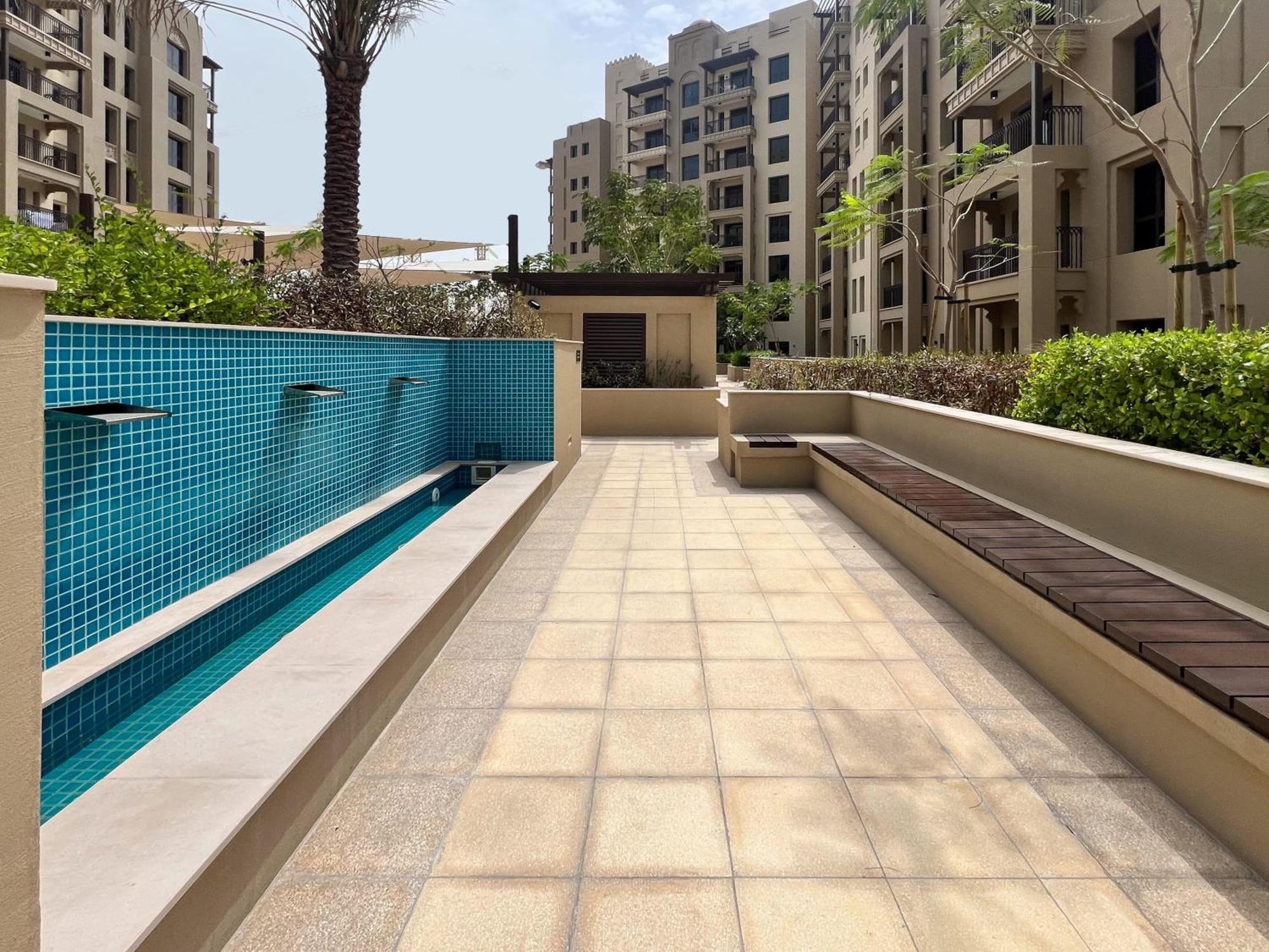 Frank Porter - Asayel 2 Apartment Dubai