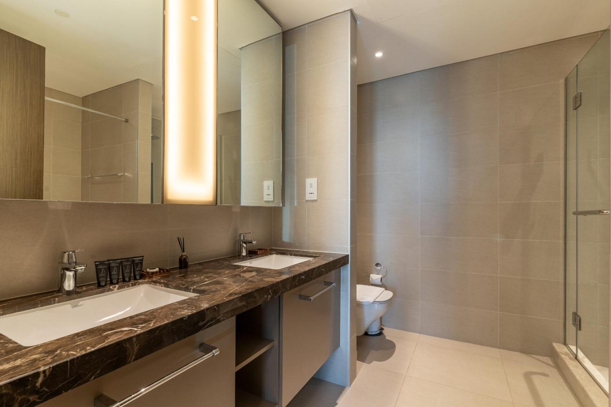 Chic 2br In Bvld Heights, Walk To Attraction - Allsopp&allsopp