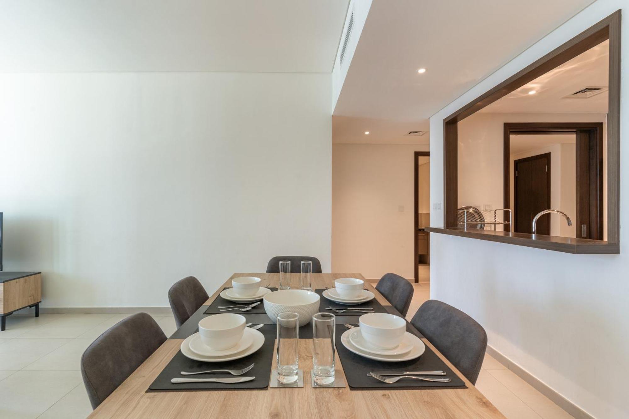 Chic 2br In Bvld Heights, Walk To Attraction - Allsopp&allsopp * Dubai