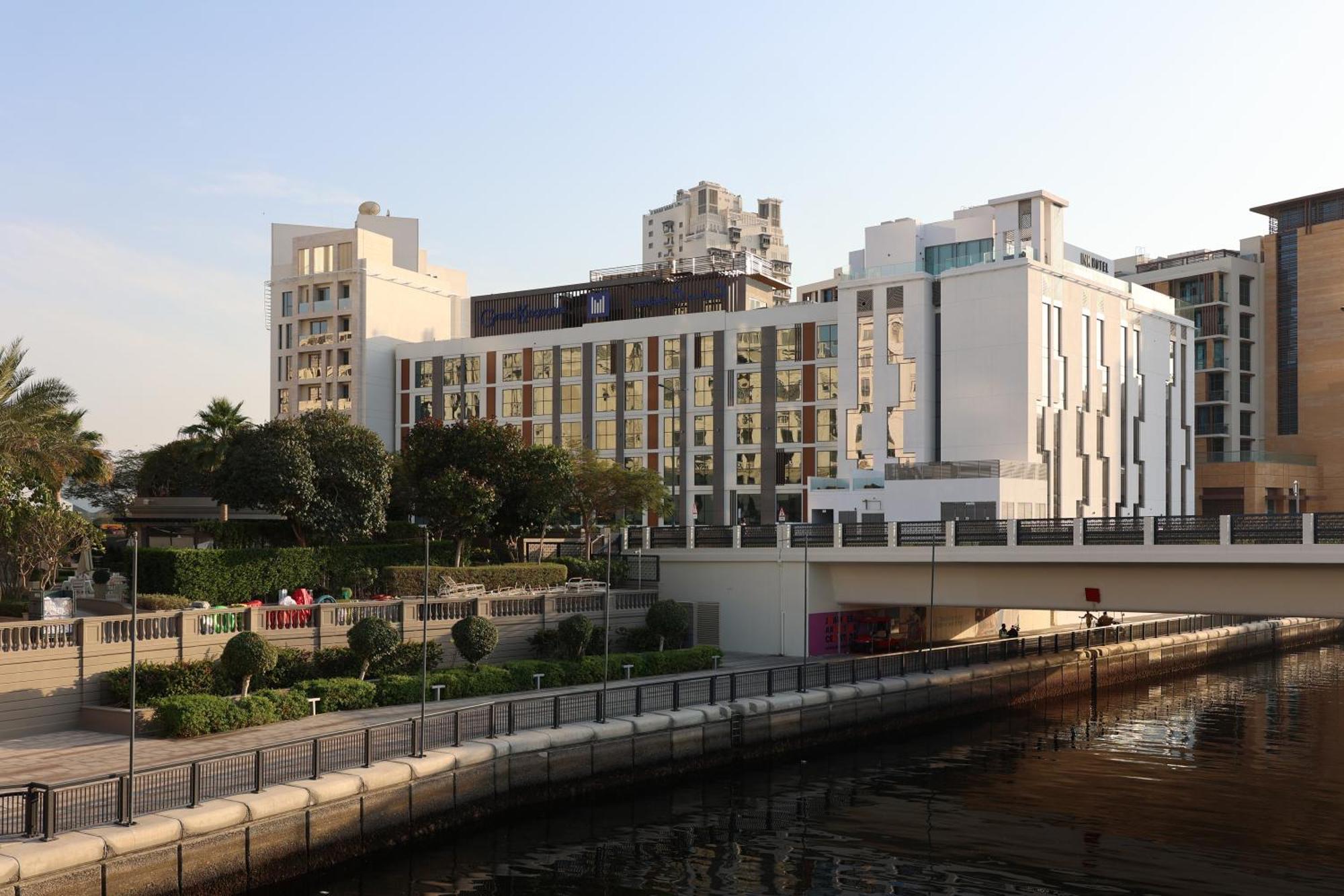 Grand Kingsgate Jaddaf Waterfront By Millennium
