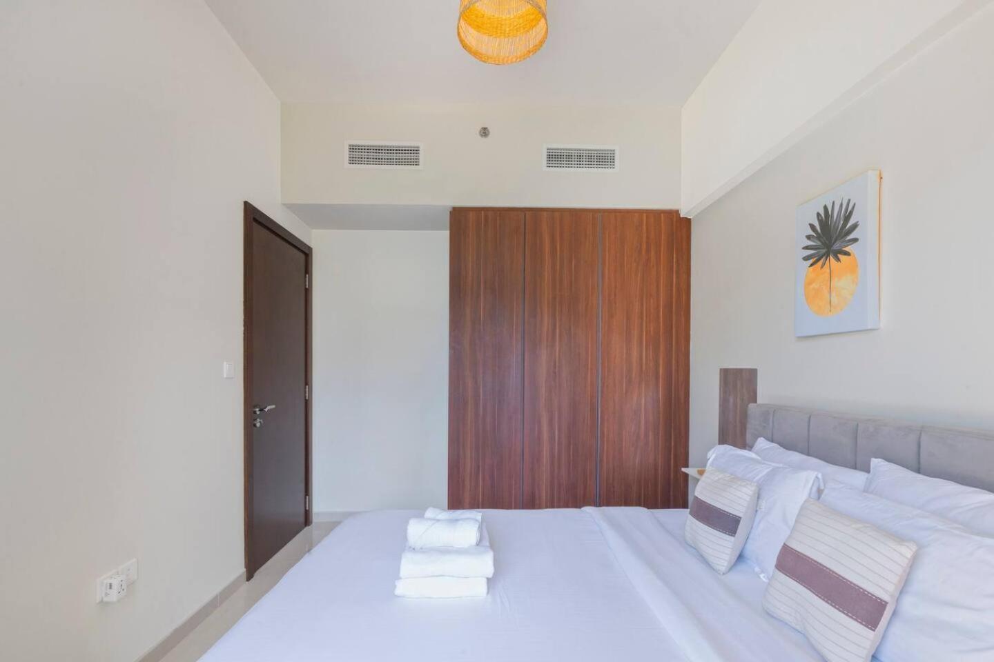 Sophisticated Living 1br With Burj Khalifa View Apartment *