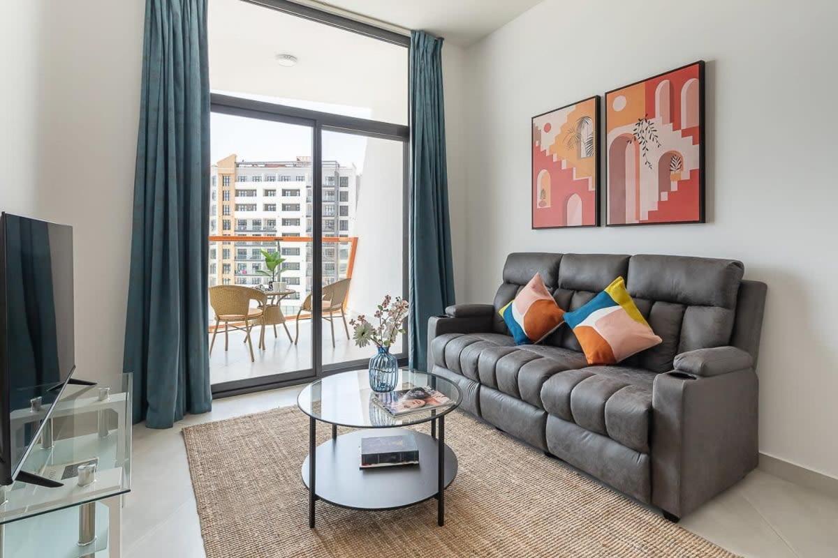 Frank Porter - Binghatti Avenue Dubai