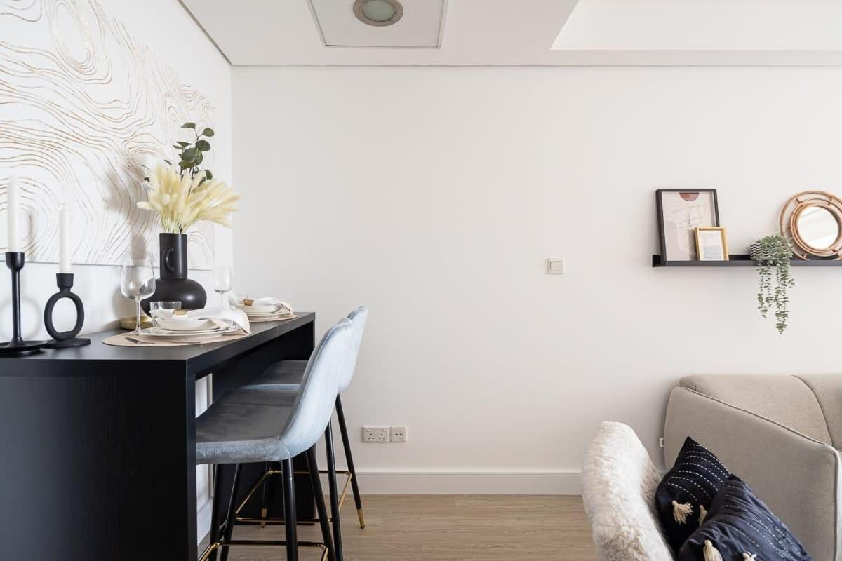 Frank Porter - Goldcrest Views 2 Apartment *