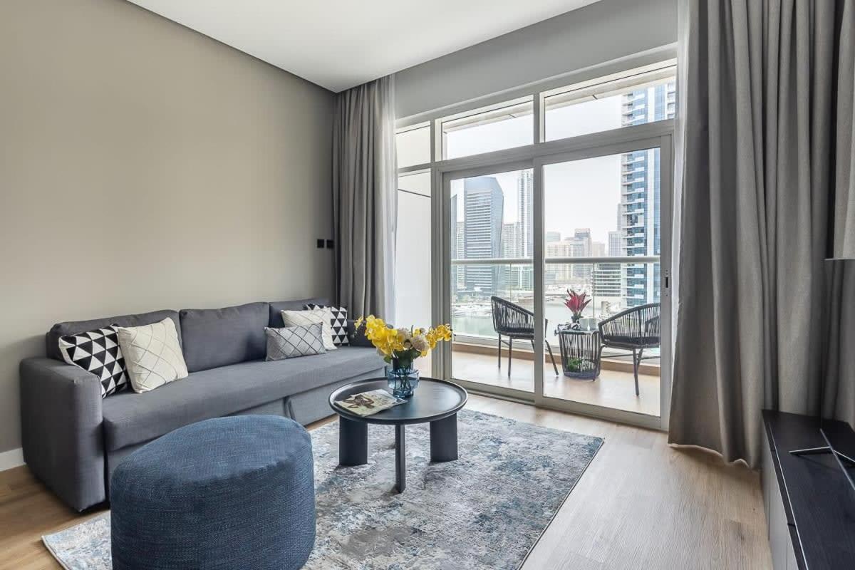 Frank Porter - Continental Tower Apartment Dubai
