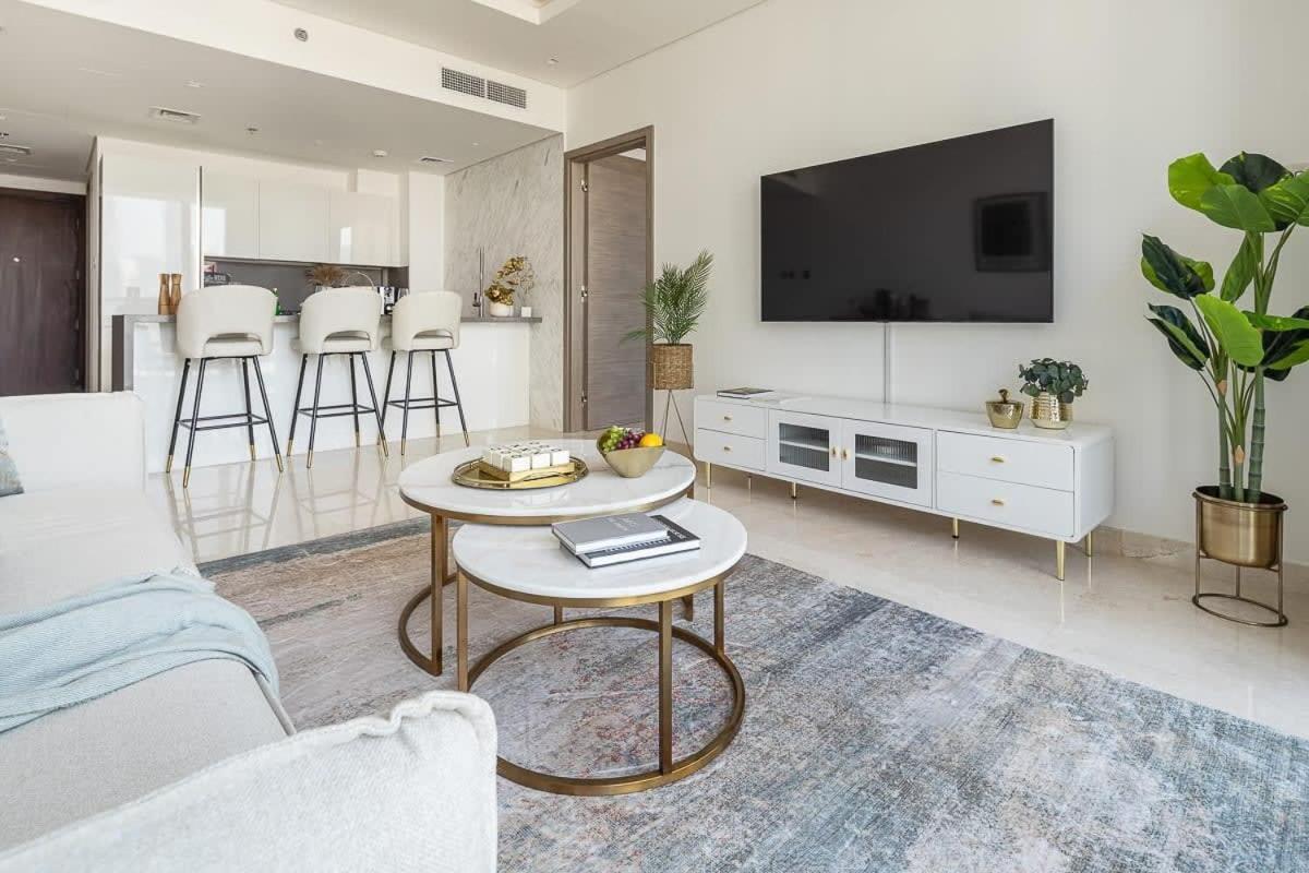 Frank Porter - The Sterling By Omniyat Dubai