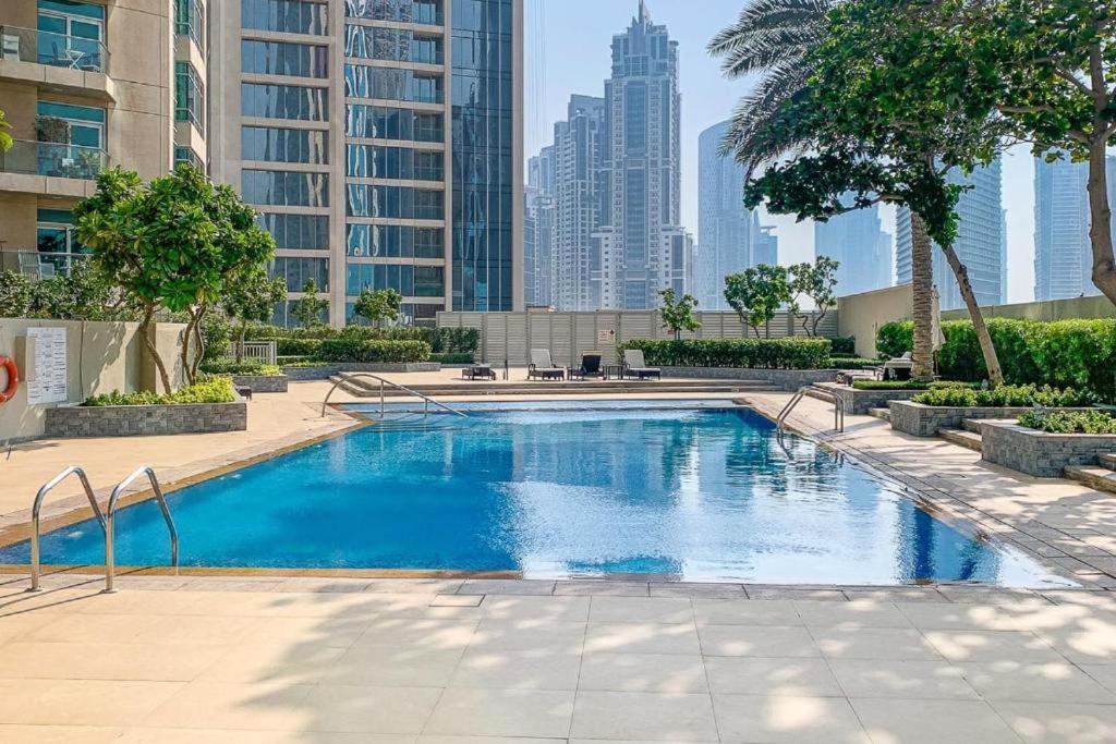 Stonetree - Stylish 1br & Pool With Burj Khalifa Views Apartment