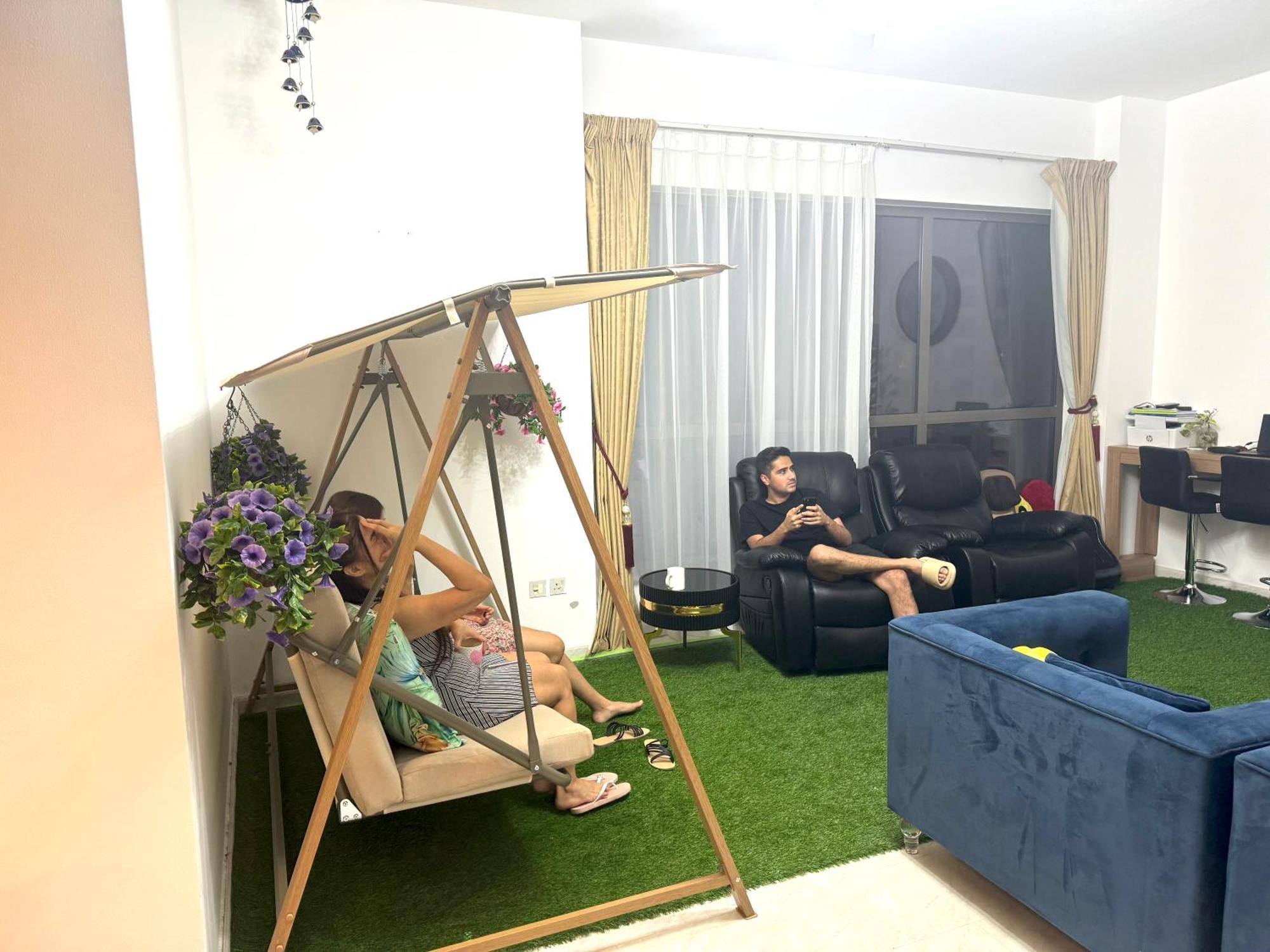 Hostel Royal Beach Residences *
