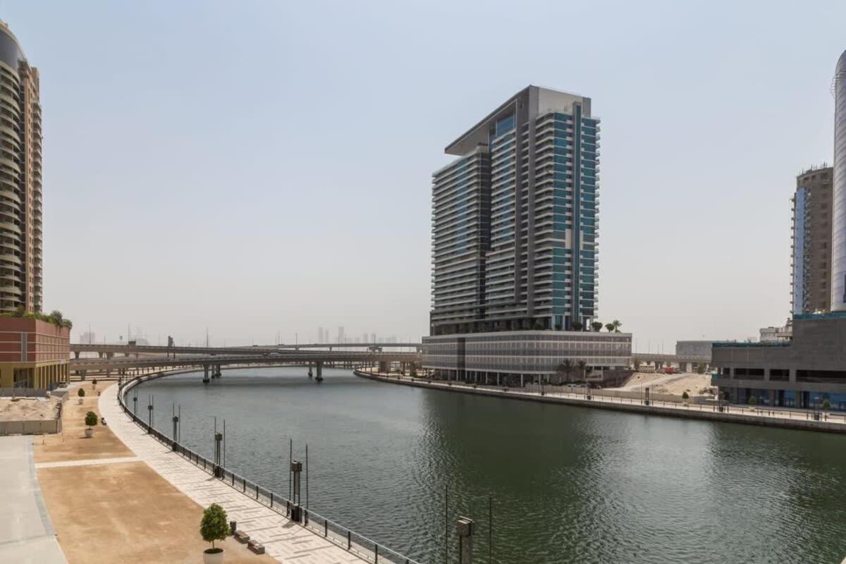 Frank Porter - Damac Voleo Apartment