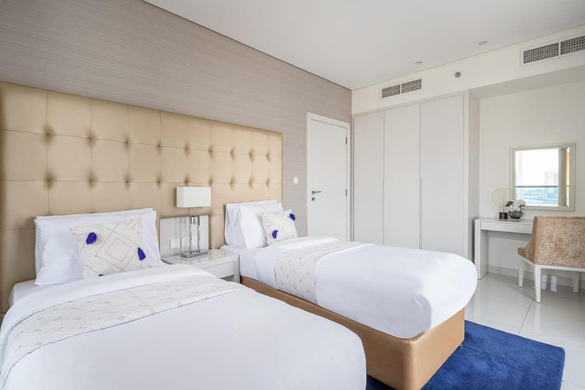 Frank Porter - Damac Voleo Apartment