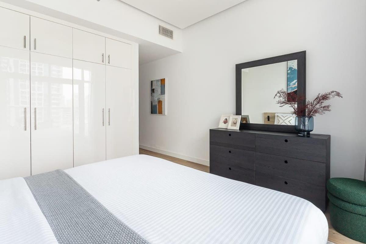 Apartment Frank Porter - Continental Tower