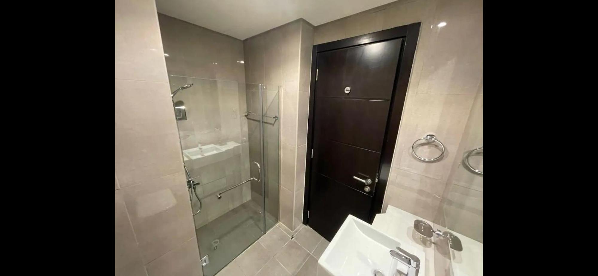 Chic / Prime Business Bay Location / Spacious Balcony / New Building / Perfect For Solo Travelers, Busy Professionals, Couples Apartment