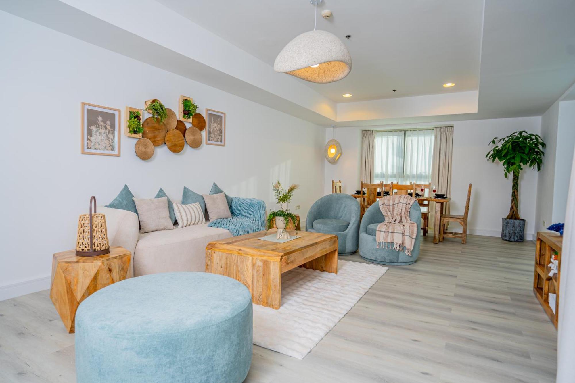 Vibes By Beds And Company - 51st Floor, Full Sea View Apartment *