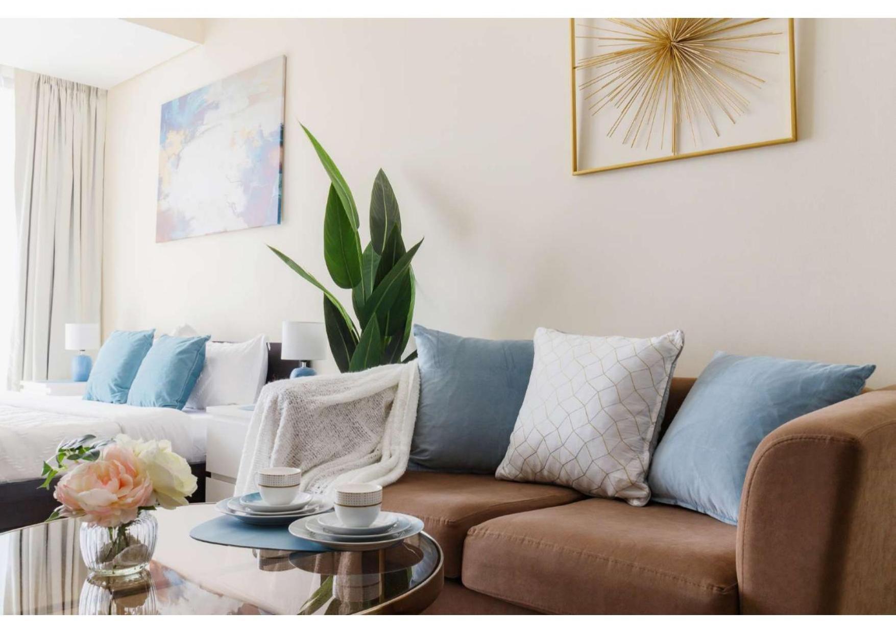 Apartment Elevate Your Lifestyle At Goldcrest Bldg. Dubai