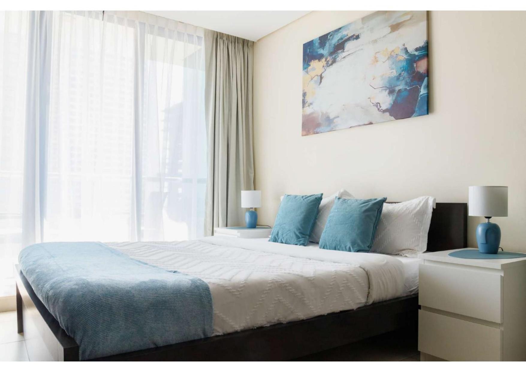 Elevate Your Lifestyle At Goldcrest Bldg. Apartment