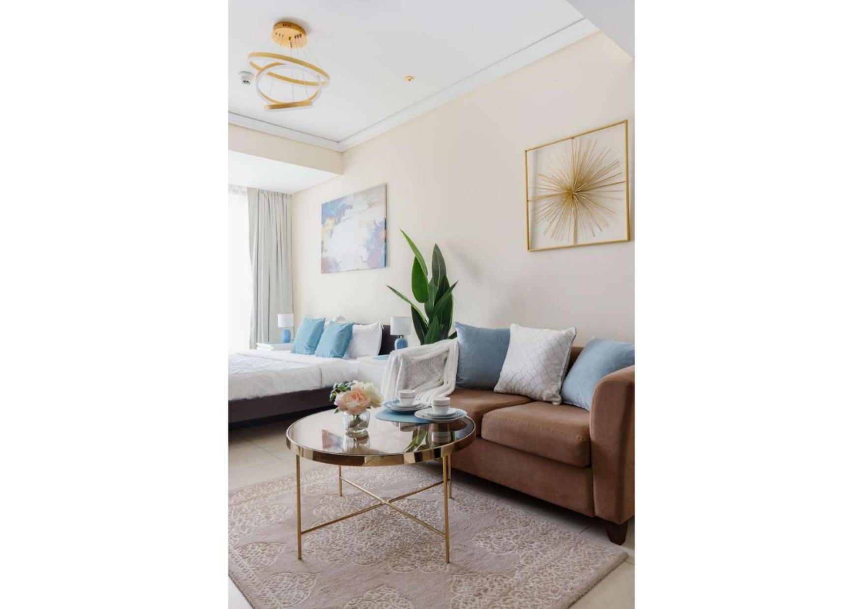 Elevate Your Lifestyle At Goldcrest Bldg. Apartment